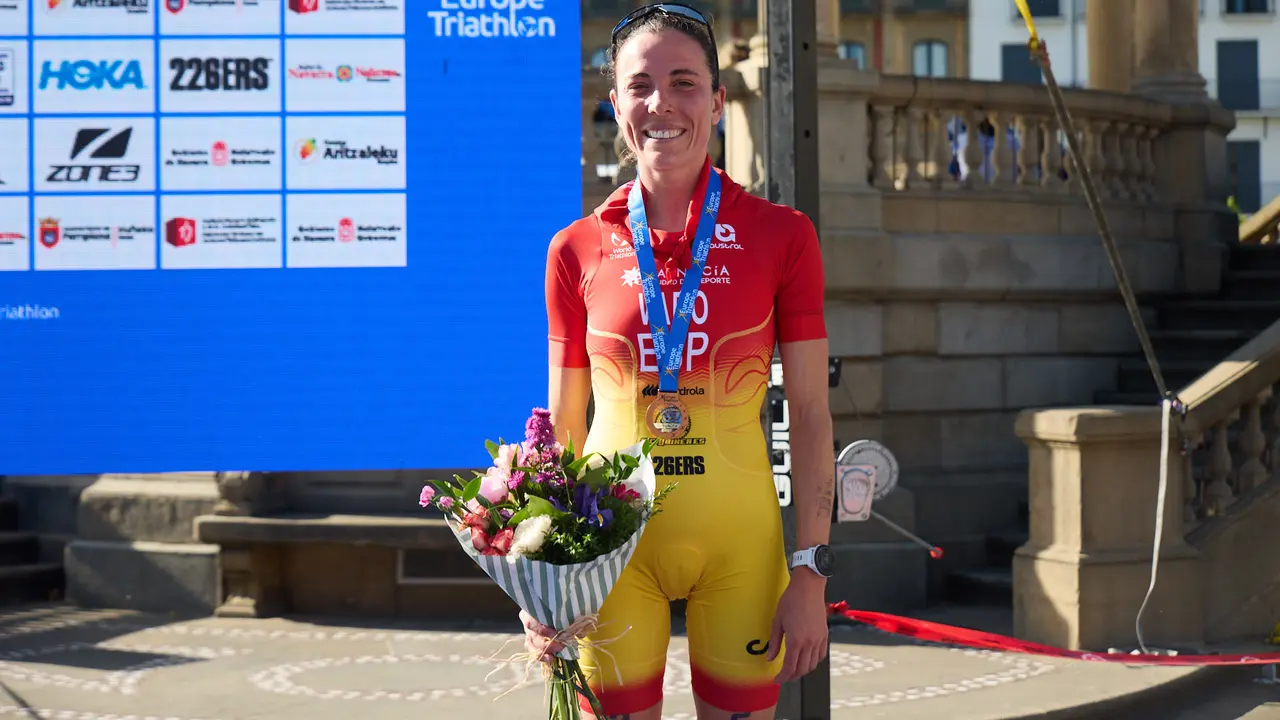 X edición de la Half Triathlon Pamplona-Iruña, que además este año ha sido también el Campeonato de Europa de Triatlón de Media Distancia, con la victoria del español Guillem Montiel en categoría masculina y la polaca Marta Lagownik en categoría femenina. IÑIGO ALZUGARAY