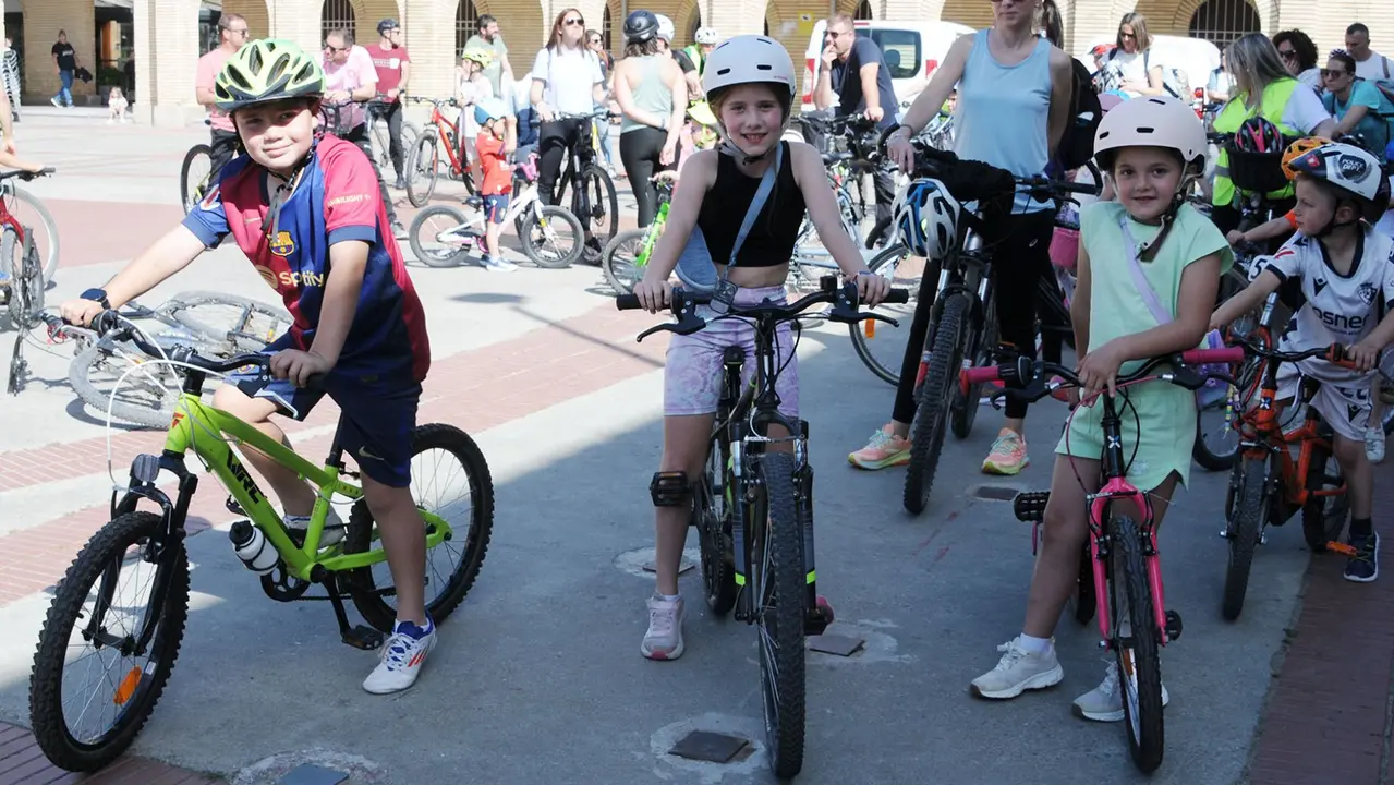 Celebración del Día de la Bicicleta en Caparroso. AMAYA LUQUI