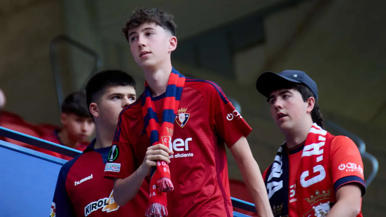 La grada del estadio de El Sadar durante el partido de La Liga EA Sports entre CA Osasuna y RCD Espanyol disputado en Pamplona. IÑIGO ALZUGARAY
