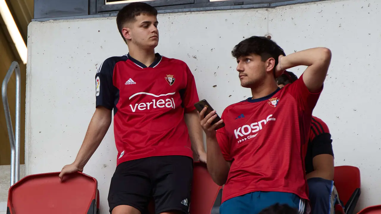 La grada del estadio de El Sadar durante el partido de La Liga EA Sports entre CA Osasuna y RCD Espanyol disputado en Pamplona. IÑIGO ALZUGARAY