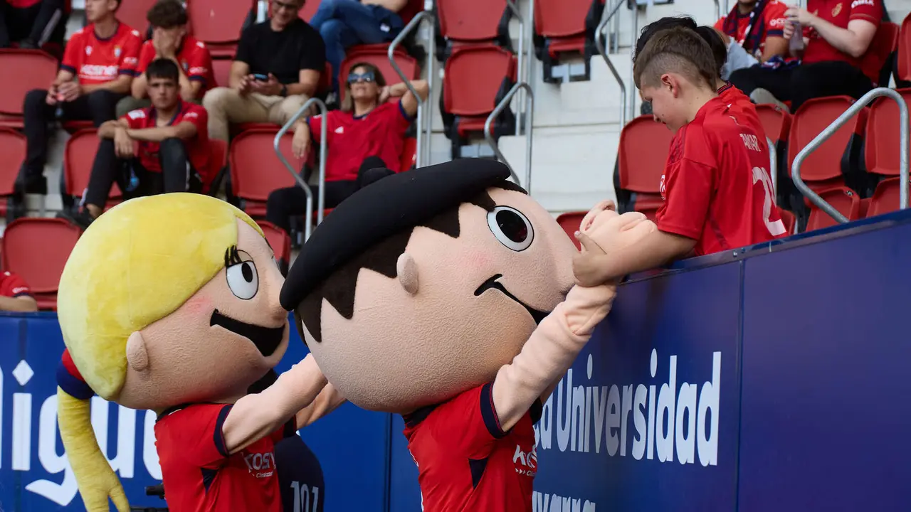La grada del estadio de El Sadar durante el partido de La Liga EA Sports entre CA Osasuna y RCD Espanyol disputado en Pamplona. IÑIGO ALZUGARAY