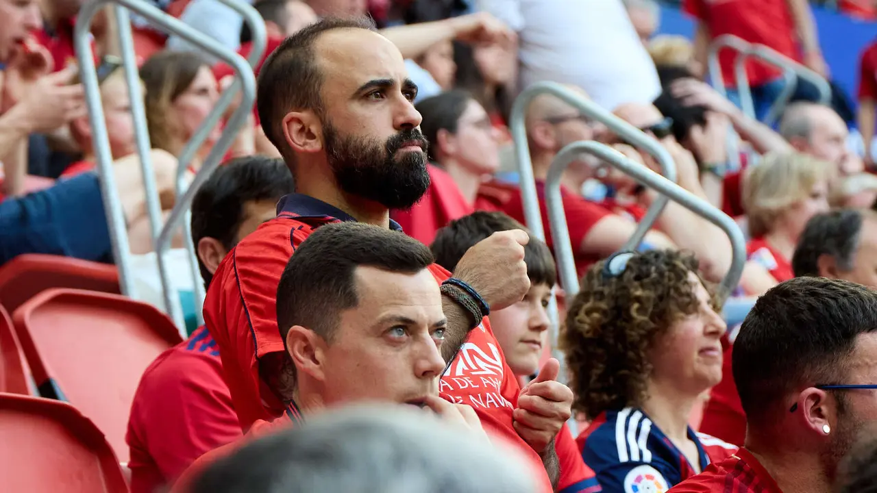 La grada del estadio de El Sadar durante el partido de La Liga EA Sports entre CA Osasuna y RCD Espanyol disputado en Pamplona. IÑIGO ALZUGARAY