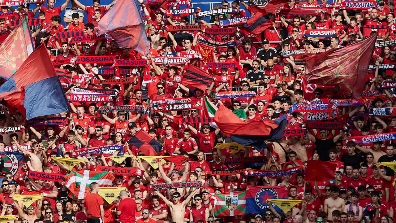 La grada del estadio de El Sadar durante el partido de La Liga EA Sports entre CA Osasuna y RCD Espanyol disputado en Pamplona. IÑIGO ALZUGARAY