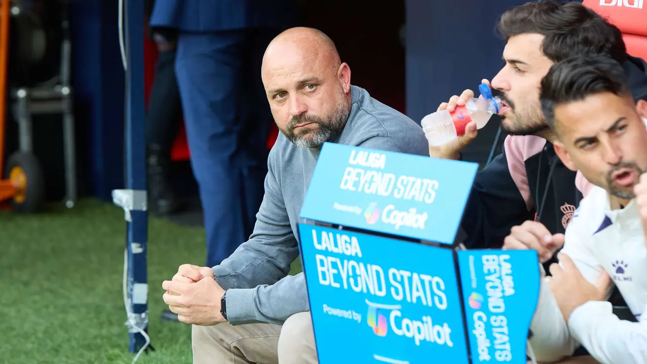 durante el partido de La Liga EA Sports entre CA Osasuna y RCD Espanyol disputado en el estadio de El Sadar en Pamplona. IÑIGO ALZUGARAY