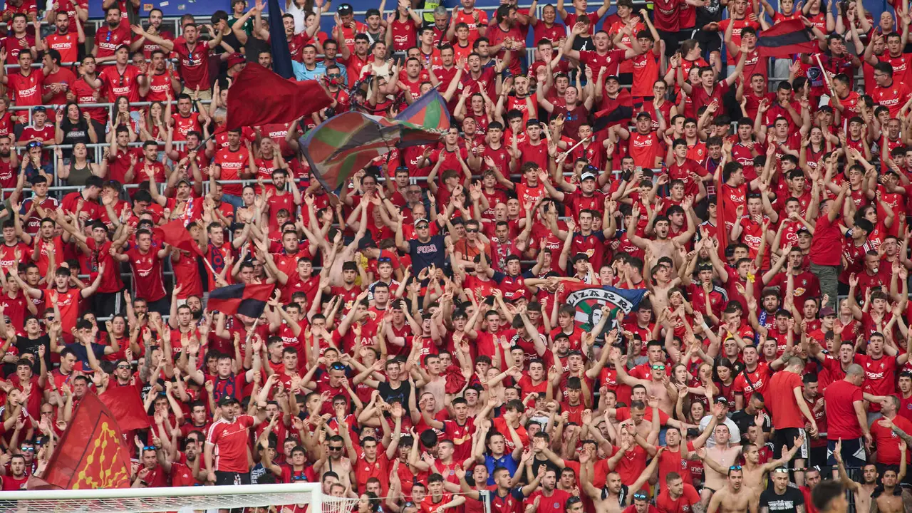 La grada del estadio de El Sadar durante el partido de La Liga EA Sports entre CA Osasuna y RCD Espanyol disputado en Pamplona. IÑIGO ALZUGARAY