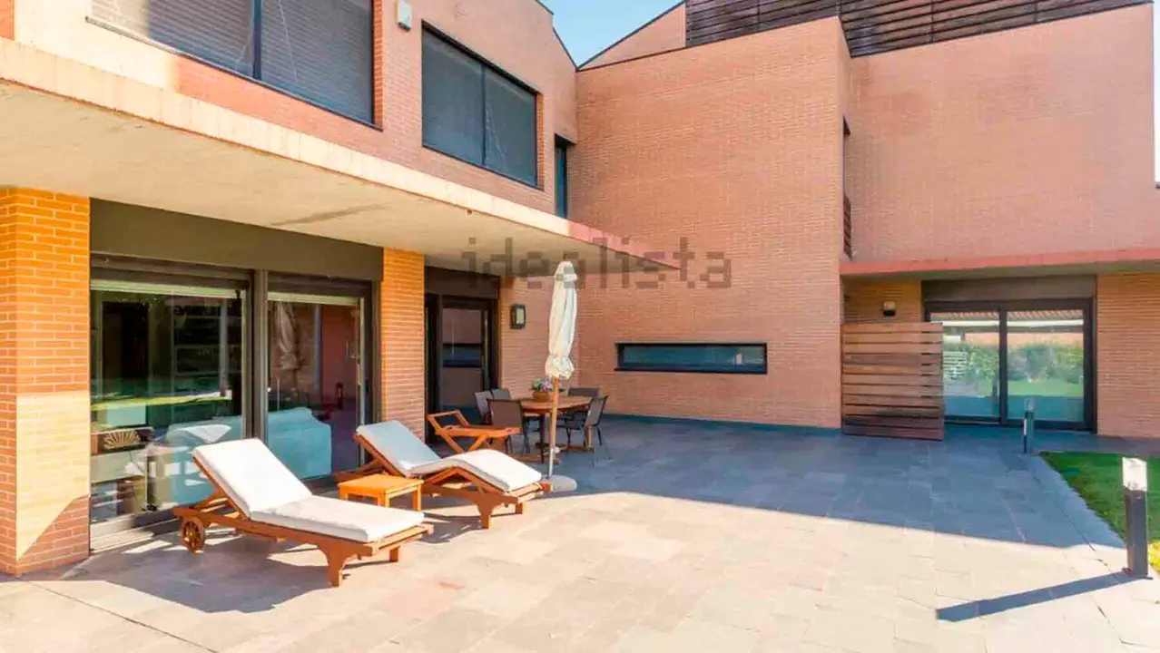 La casa de revista que se vende en Gorraiz. IDEALISTA