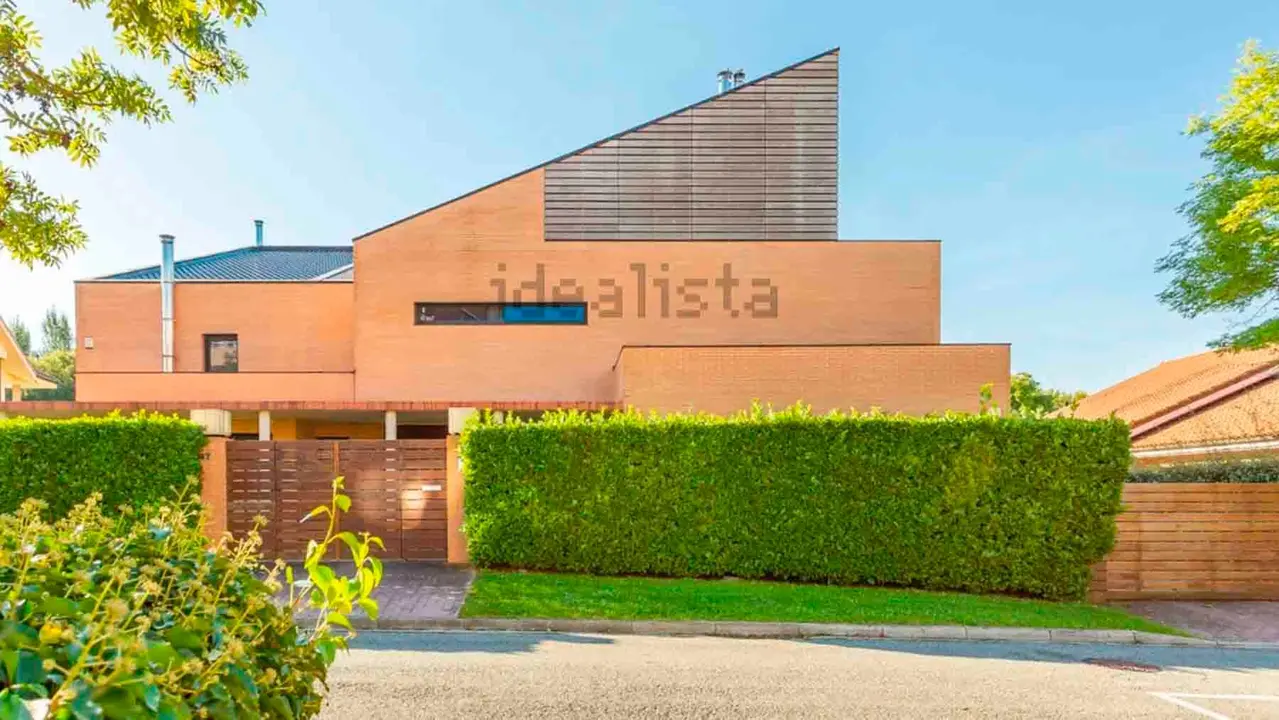 La casa de revista que se vende en Gorraiz. IDEALISTA