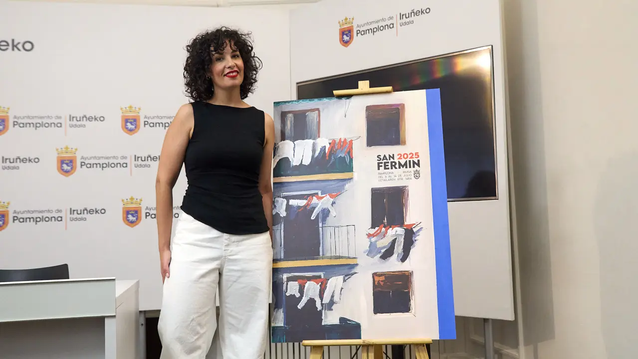 Sandra Nadal Vital es la autora del cartel anunciador de las fiestas de San Fermín 2025. IÑIGO ALZUGARAY