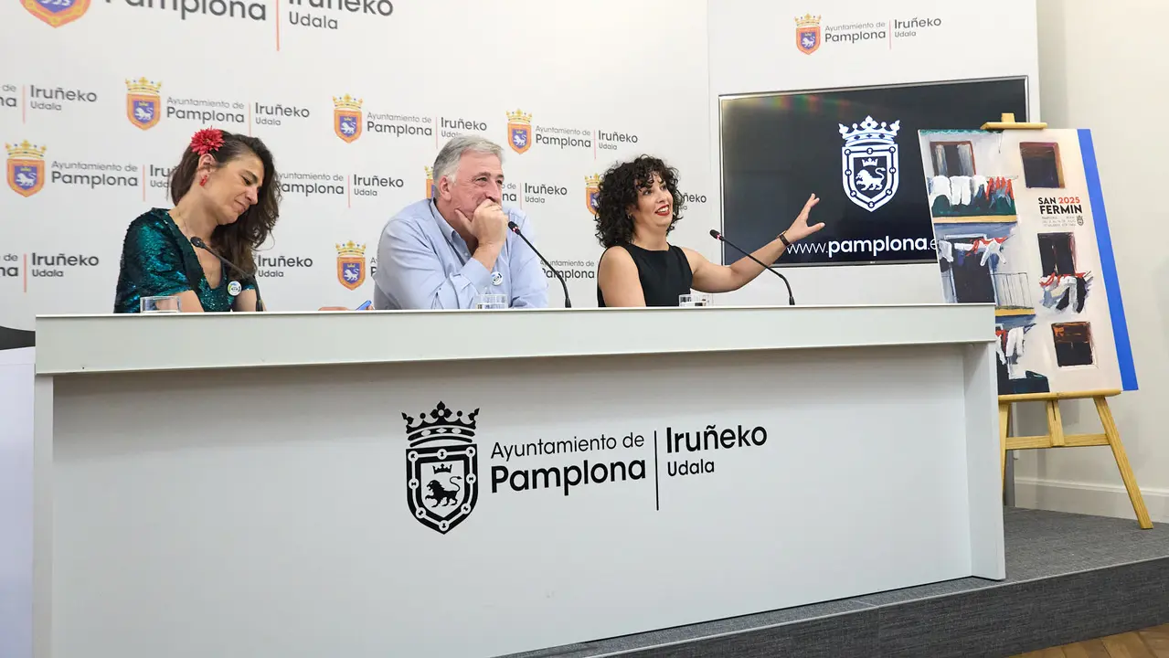 Sandra Nadal Vital es la autora del cartel anunciador de las fiestas de San Fermín 2025. IÑIGO ALZUGARAY