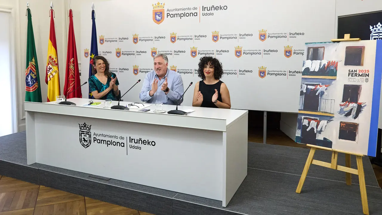 Sandra Nadal Vital es la autora del cartel anunciador de las fiestas de San Fermín 2025. IÑIGO ALZUGARAY