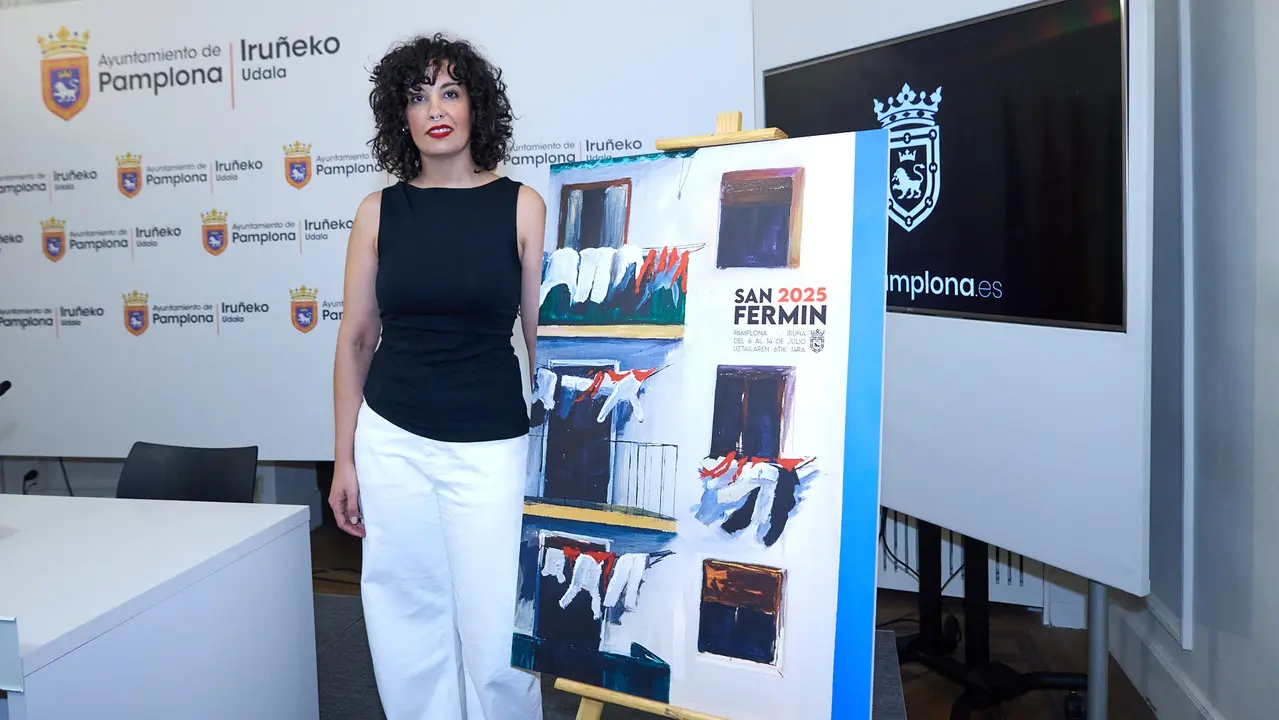 Sandra Nadal Vital es la autora del cartel anunciador de las fiestas de San Fermín 2025. IÑIGO ALZUGARAY