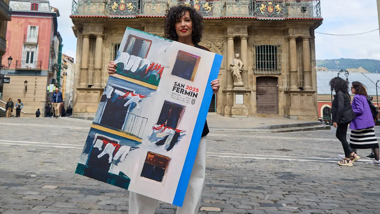 Sandra Nadal Vital es la autora del cartel anunciador de las fiestas de San Fermín 2025. IÑIGO ALZUGARAY