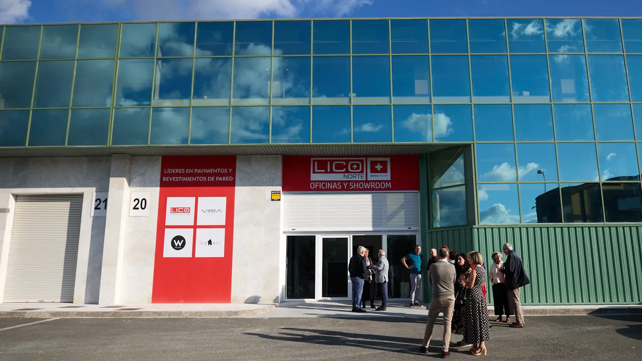 Inauguración de las nuevas instalaciones de la empresa Lico Norte en el polígono de Egües. IÑIGO ALZUGARAY