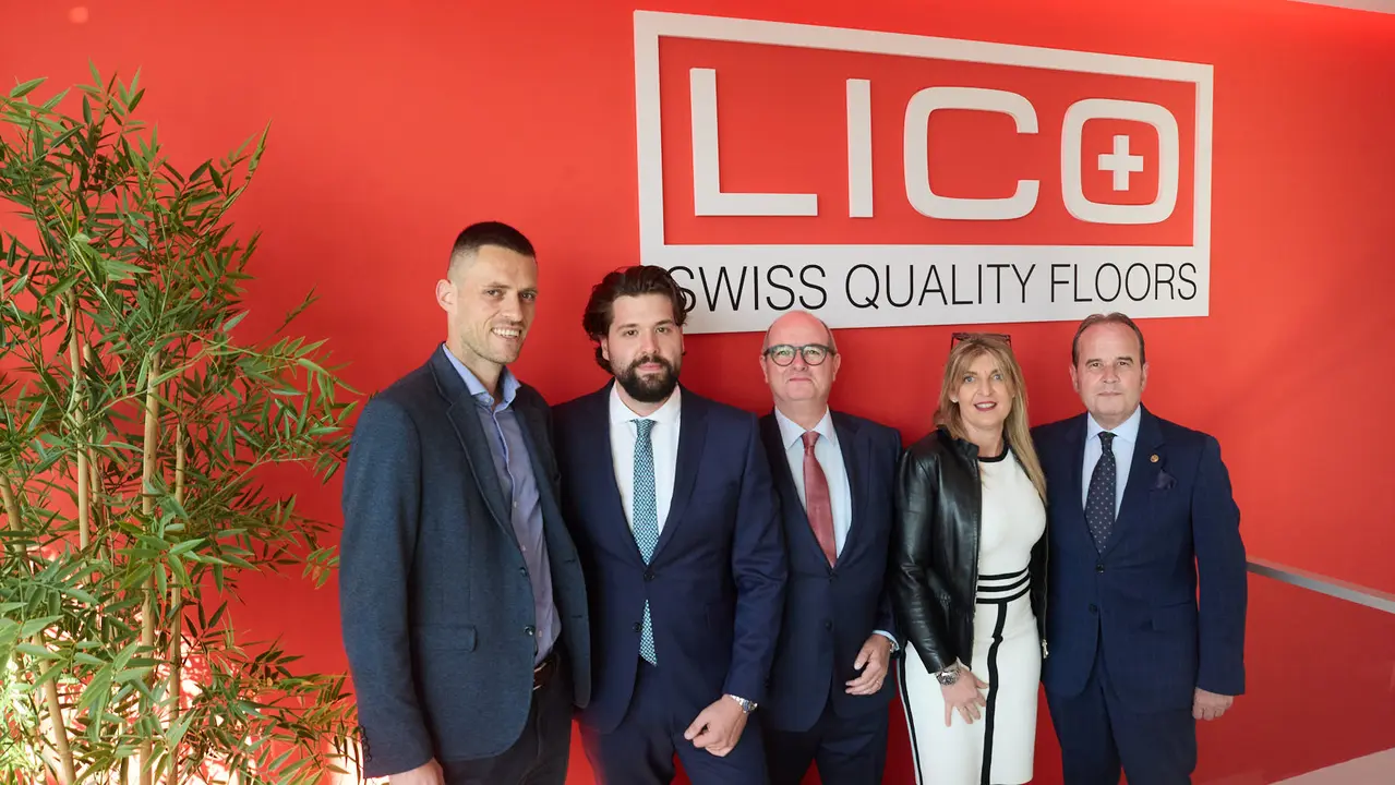 Inauguración de las nuevas instalaciones de la empresa Lico Norte en el polígono de Egües. IÑIGO ALZUGARAY