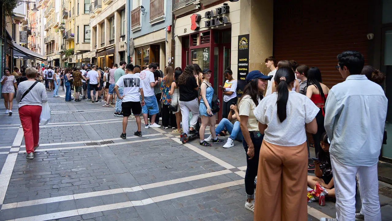 Apertura de la la tienda de Melt Cakes, en la calle San Nicolás 20 de Pamplona. IÑIGO ALZUGARAY
