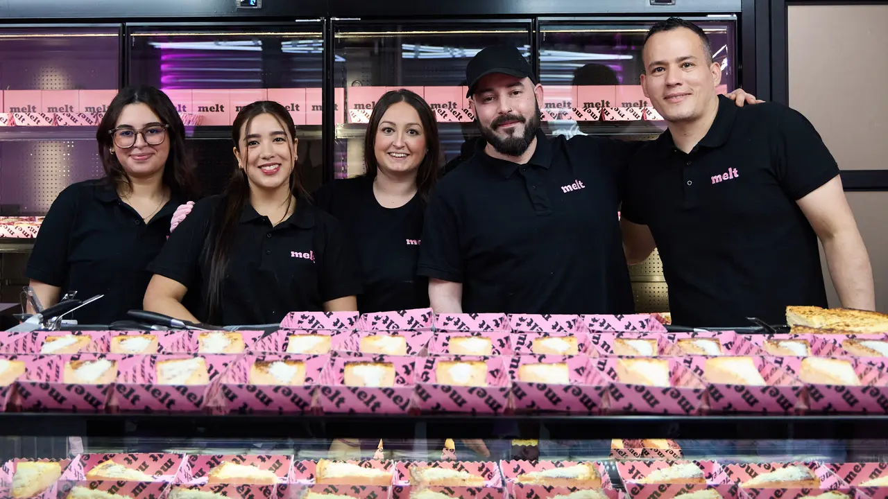 Apertura de la la tienda de Melt Cakes, en la calle San Nicolás 20 de Pamplona. IÑIGO ALZUGARAY
