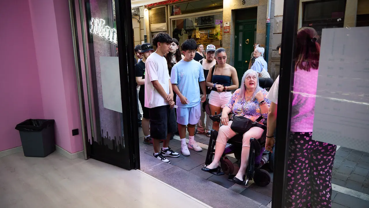 Apertura de la la tienda de Melt Cakes, en la calle San Nicolás 20 de Pamplona. IÑIGO ALZUGARAY