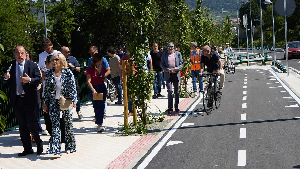 Inauguración del nuevo carril bici de Beloso.