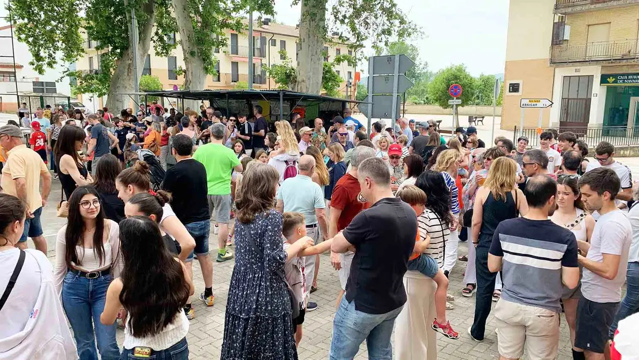La fiesta del mayo en la localidad de Murieta. Navarra.com