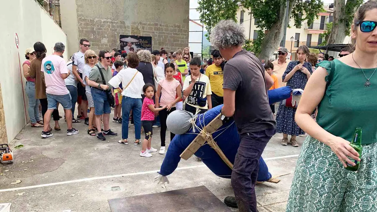 La fiesta del mayo en la localidad de Murieta. Navarra.com