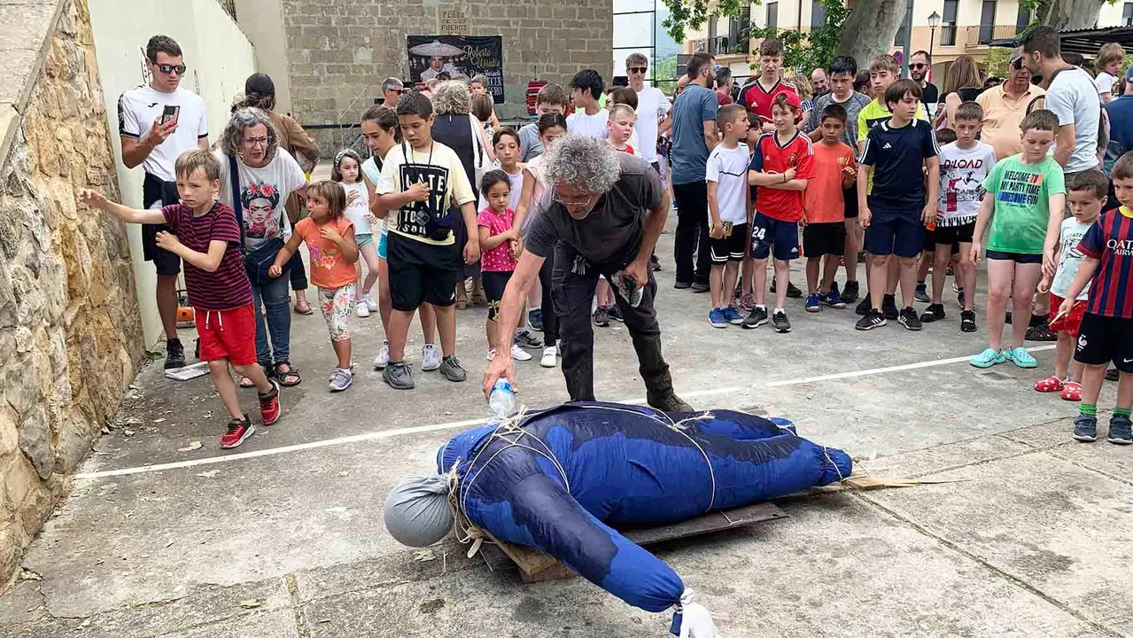 La fiesta del mayo en la localidad de Murieta. Navarra.com