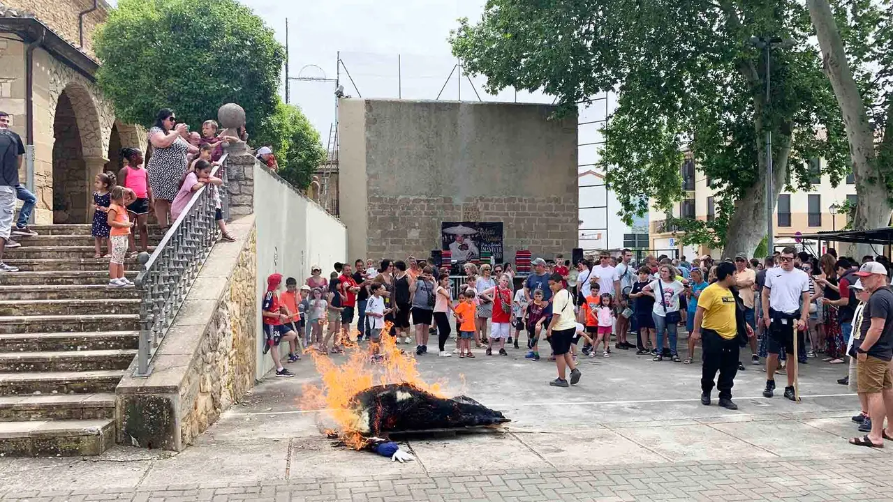 La fiesta del mayo en la localidad de Murieta. Navarra.com