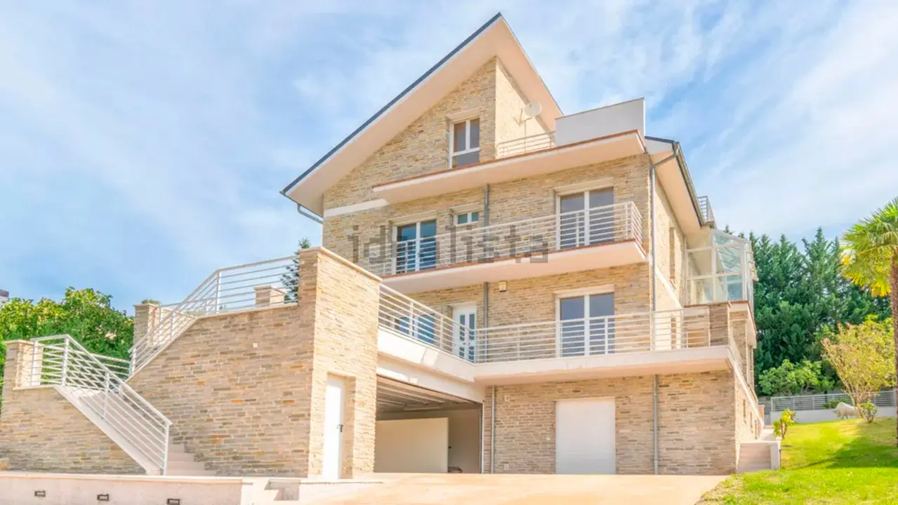 Casa en venta en Gorraiz. IDEALISTA