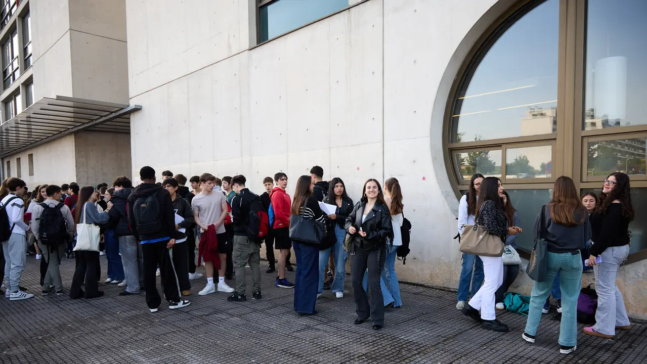 Inicio de las Pruebas de Acceso a la Universidad en las aulas de la Universidad Pública de Navarra. IÑIGO ALZUGARAY