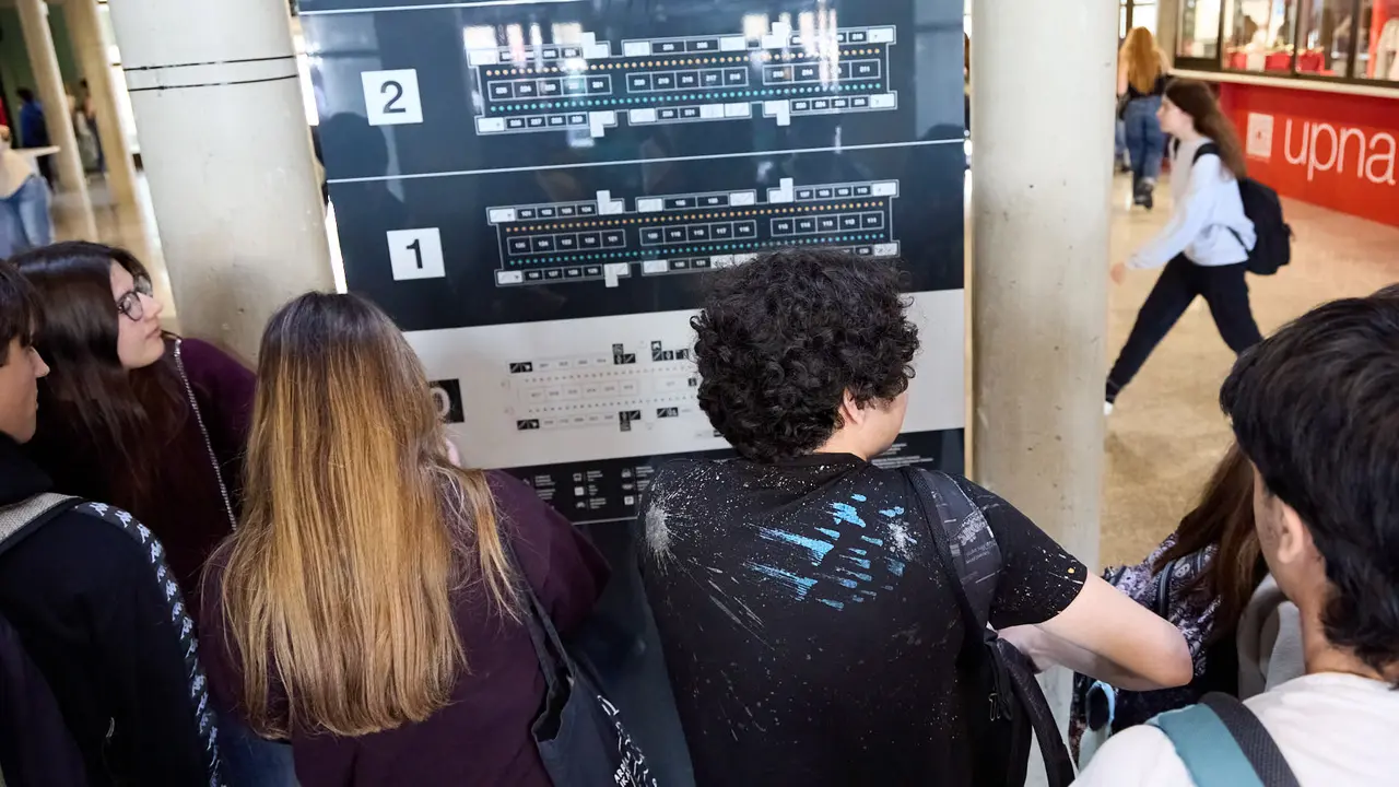 Inicio de las Pruebas de Acceso a la Universidad en las aulas de la Universidad Pública de Navarra. IÑIGO ALZUGARAY
