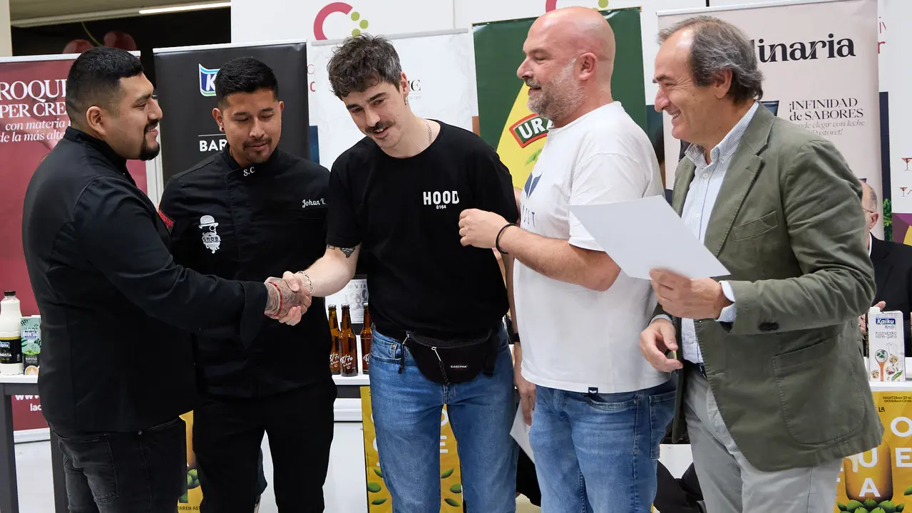 Entrega de premios de la VIII Semana de la Croqueta de Navarra. IÑIGO ALZUGARAY