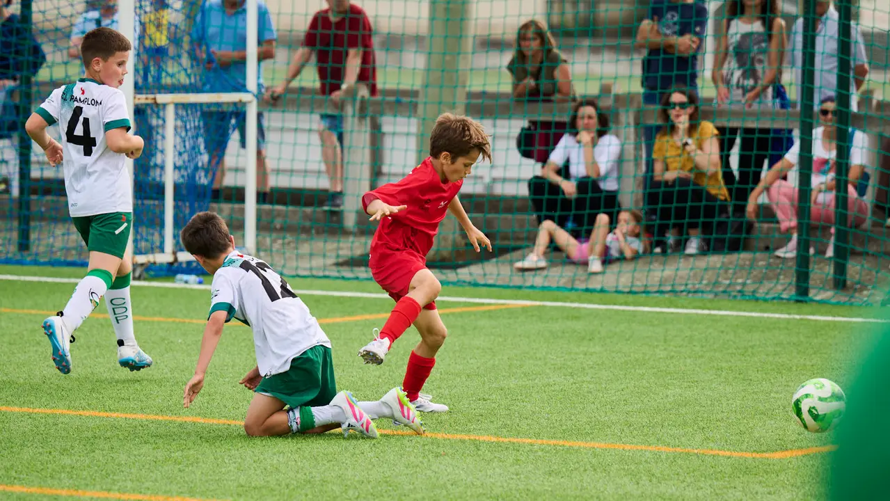 Inicio de la 33 edición del Torneo Memorial Santi Macaya organizado por el Club Deportivo Amigó con la participación de 92 equipos y más de 1.400 jugadores. PABLO LASAOSA