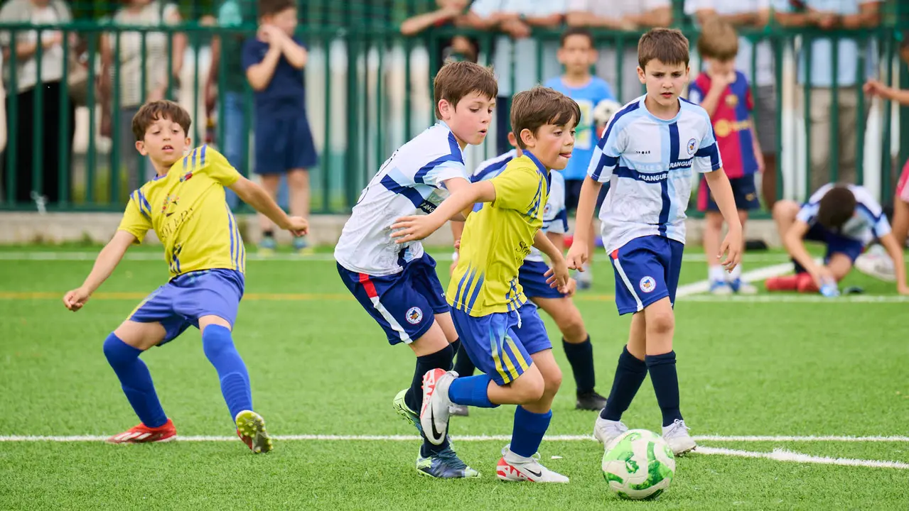 Inicio de la 33 edición del Torneo Memorial Santi Macaya organizado por el Club Deportivo Amigó con la participación de 92 equipos y más de 1.400 jugadores. PABLO LASAOSA