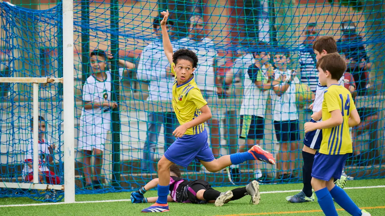 Inicio de la 33 edición del Torneo Memorial Santi Macaya organizado por el Club Deportivo Amigó con la participación de 92 equipos y más de 1.400 jugadores. PABLO LASAOSA