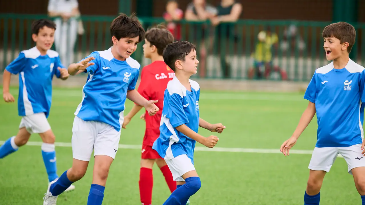 Inicio de la 33 edición del Torneo Memorial Santi Macaya organizado por el Club Deportivo Amigó con la participación de 92 equipos y más de 1.400 jugadores. PABLO LASAOSA