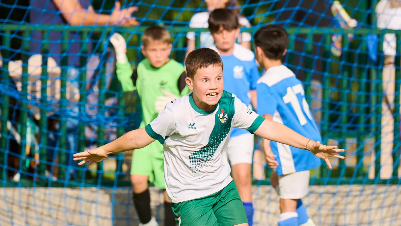 Inicio de la 33 edición del Torneo Memorial Santi Macaya organizado por el Club Deportivo Amigó con la participación de 92 equipos y más de 1.400 jugadores. PABLO LASAOSA