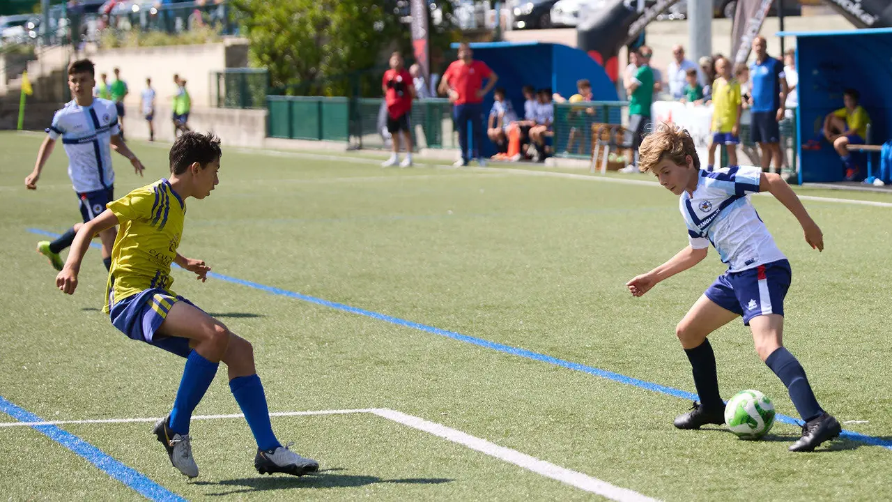 Segunda jornada del XXXIII edición del Torneo Santi Macaya de fútbol organizado por el Club Deportivo Amigó. IÑIGO ALZUGARAY