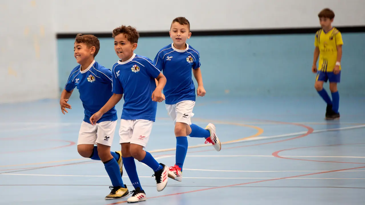 Segunda jornada del XXXIII edición del Torneo Santi Macaya de fútbol organizado por el Club Deportivo Amigó. IÑIGO ALZUGARAY