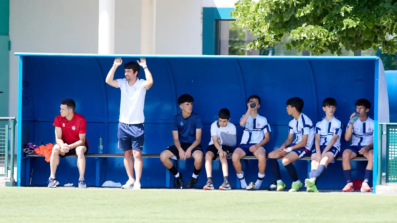Segunda jornada del XXXIII edición del Torneo Santi Macaya de fútbol organizado por el Club Deportivo Amigó. IÑIGO ALZUGARAY
