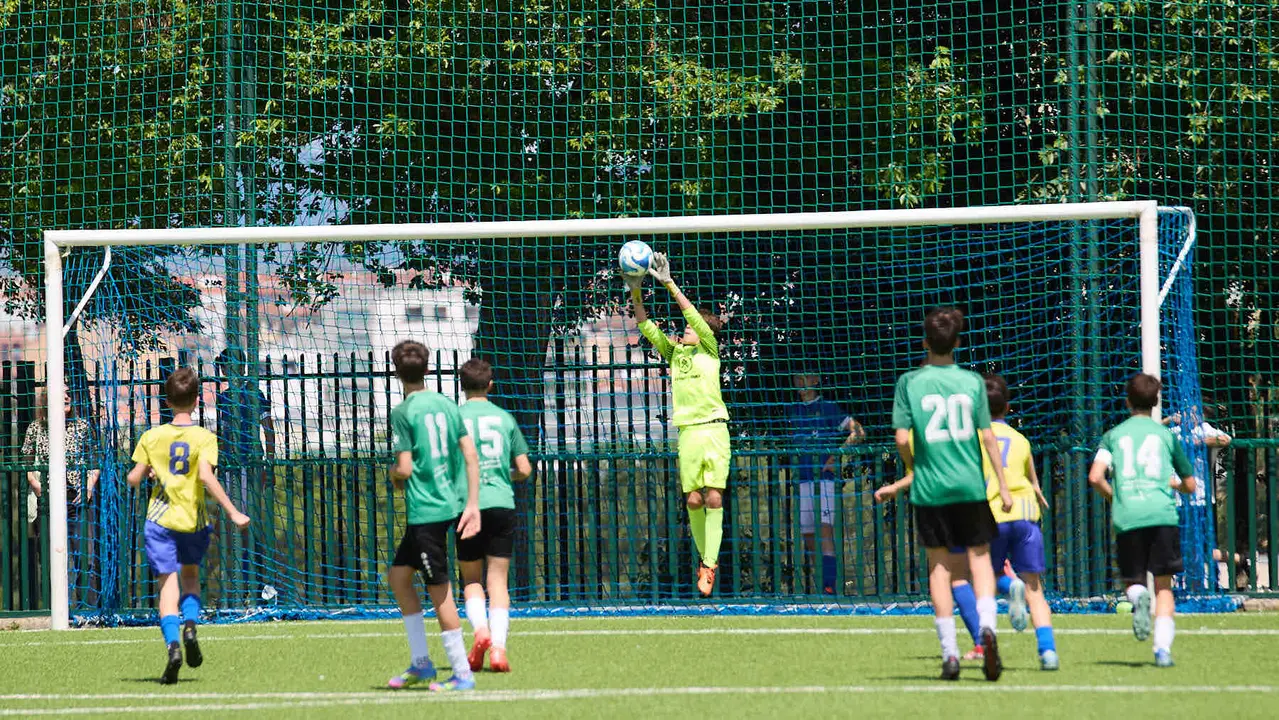 Segunda jornada del XXXIII edición del Torneo Santi Macaya de fútbol organizado por el Club Deportivo Amigó. IÑIGO ALZUGARAY