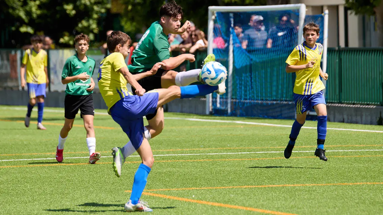 Segunda jornada del XXXIII edición del Torneo Santi Macaya de fútbol organizado por el Club Deportivo Amigó. IÑIGO ALZUGARAY