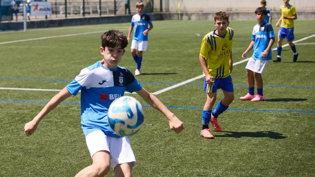 Segunda jornada del XXXIII edición del Torneo Santi Macaya de fútbol organizado por el Club Deportivo Amigó. IÑIGO ALZUGARAY