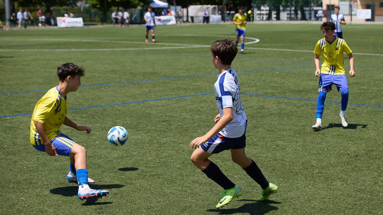Segunda jornada del XXXIII edición del Torneo Santi Macaya de fútbol organizado por el Club Deportivo Amigó. IÑIGO ALZUGARAY