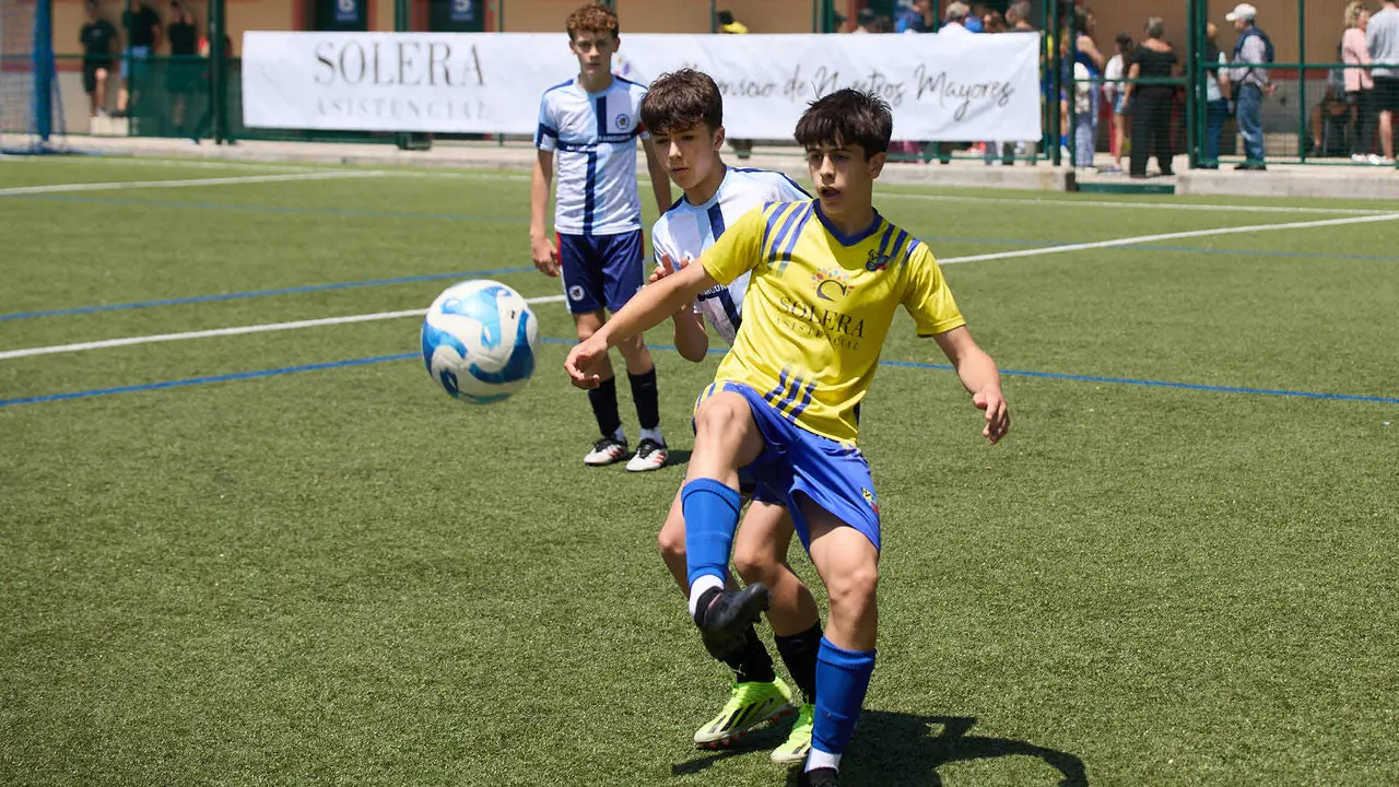 Segunda jornada del XXXIII edición del Torneo Santi Macaya de fútbol organizado por el Club Deportivo Amigó. IÑIGO ALZUGARAY