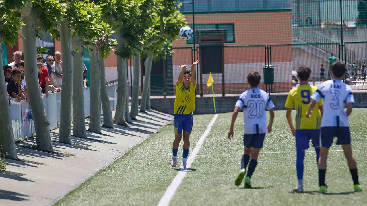 Segunda jornada del XXXIII edición del Torneo Santi Macaya de fútbol organizado por el Club Deportivo Amigó. IÑIGO ALZUGARAY