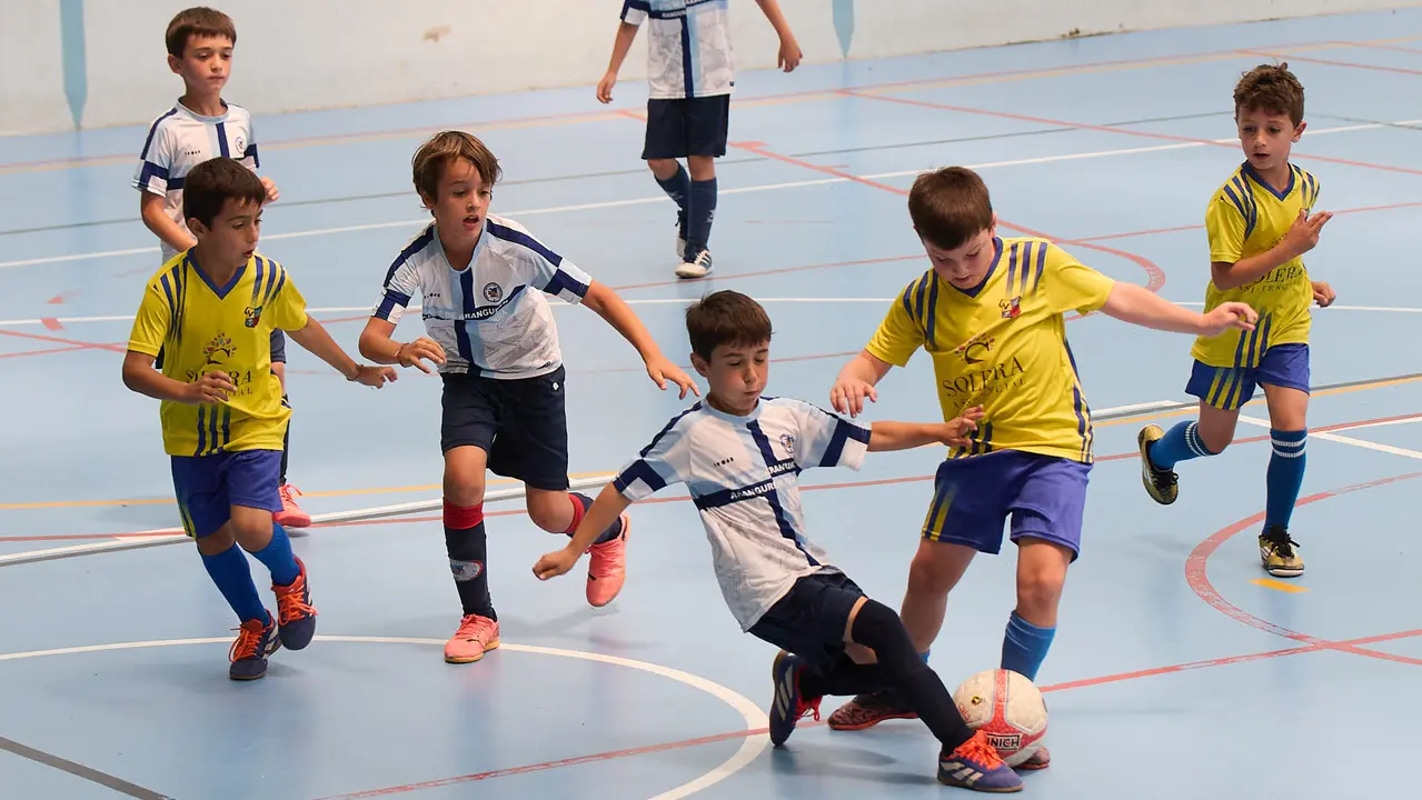 Segunda jornada del XXXIII edición del Torneo Santi Macaya de fútbol organizado por el Club Deportivo Amigó. IÑIGO ALZUGARAY
