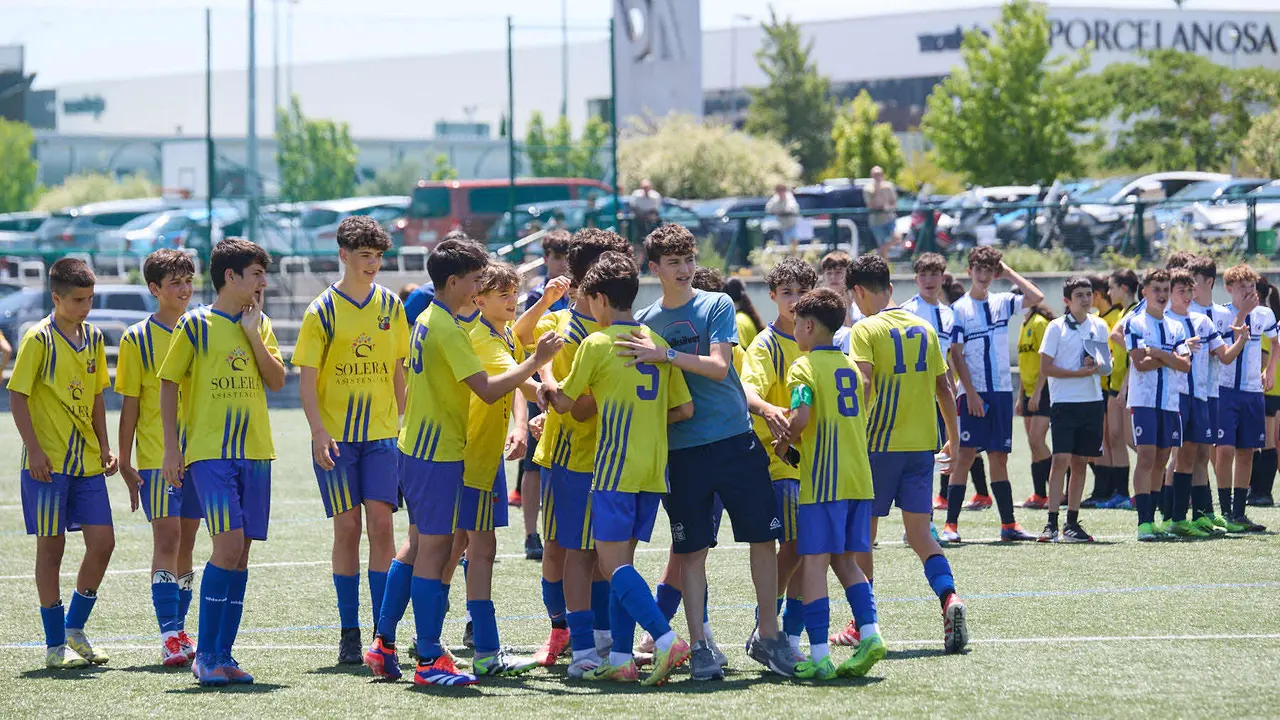 Segunda jornada del XXXIII edición del Torneo Santi Macaya de fútbol organizado por el Club Deportivo Amigó. IÑIGO ALZUGARAY