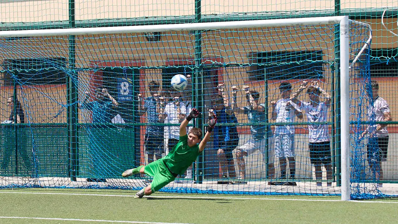 Segunda jornada del XXXIII edición del Torneo Santi Macaya de fútbol organizado por el Club Deportivo Amigó. IÑIGO ALZUGARAY