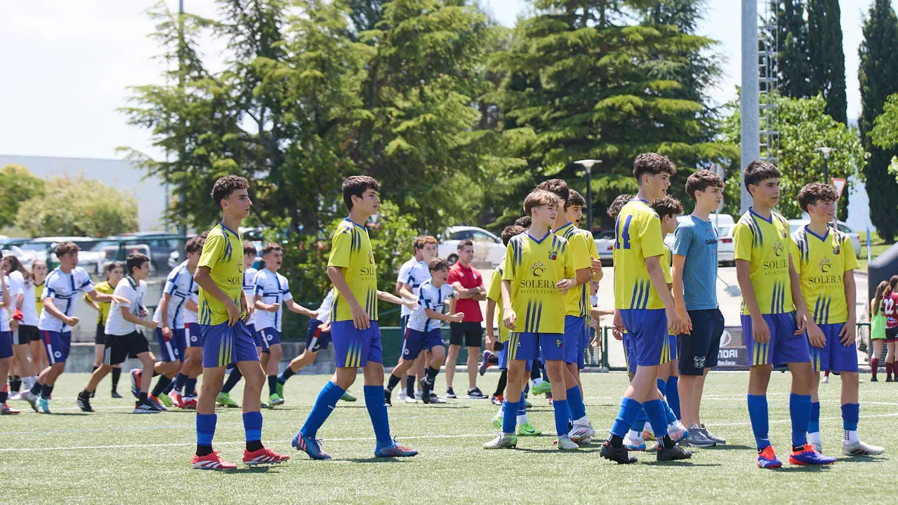 Segunda jornada del XXXIII edición del Torneo Santi Macaya de fútbol organizado por el Club Deportivo Amigó. IÑIGO ALZUGARAY