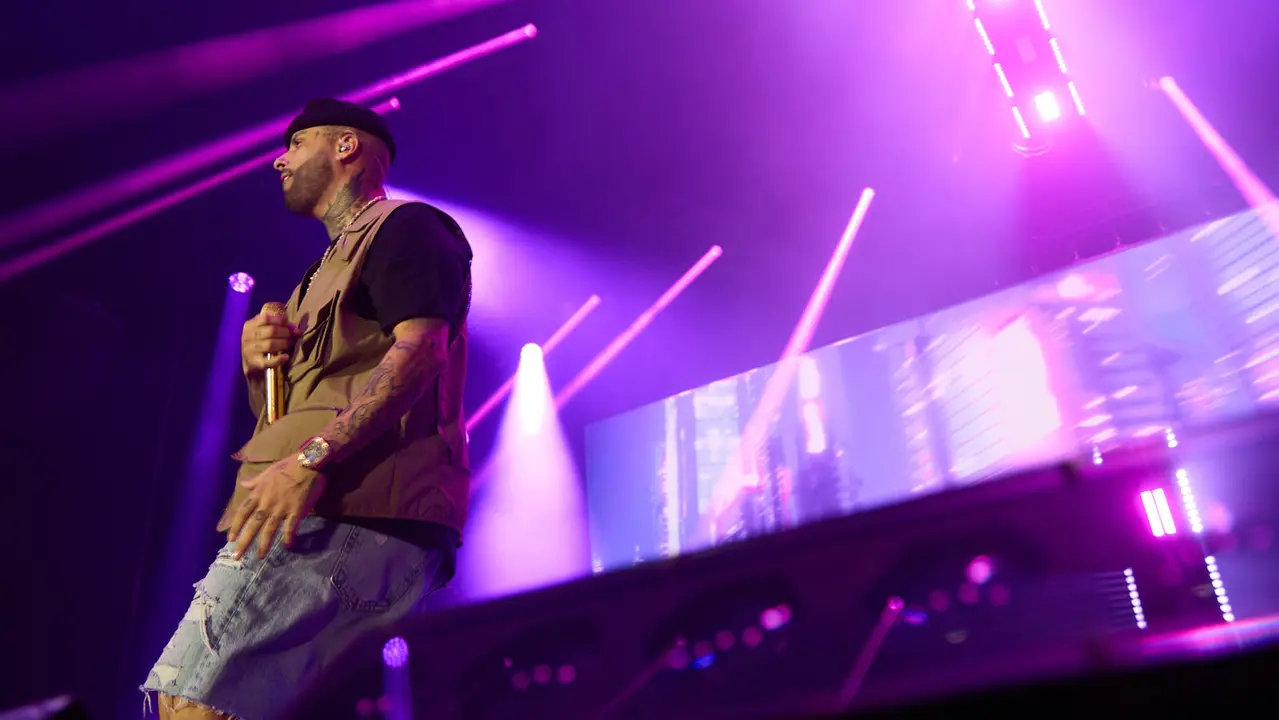 Concierto de Nicky Jam en el pabellón Navarra Arena de Pamplona, en el inicio de la gira europea Sunshine Tour del cantante colomboestadounidense de origen puertorriqueño. IÑIGO ALZUGARAY