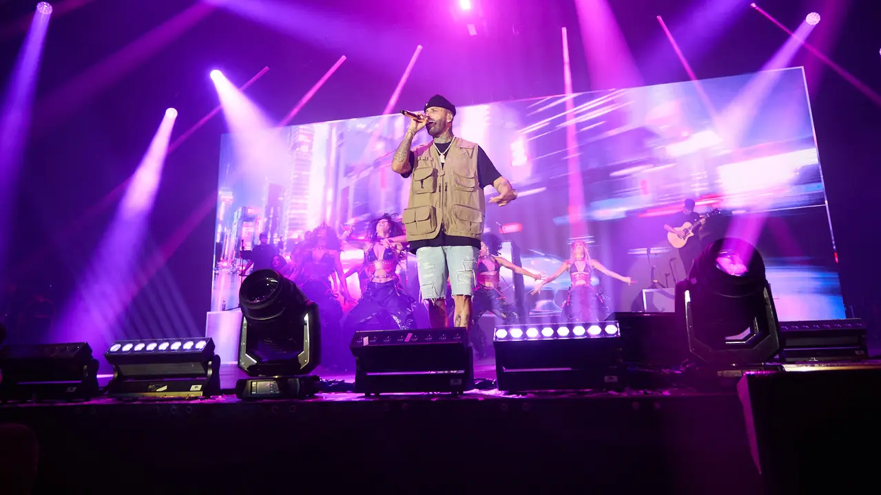Concierto de Nicky Jam en el pabellón Navarra Arena de Pamplona, en el inicio de la gira europea Sunshine Tour del cantante colomboestadounidense de origen puertorriqueño. IÑIGO ALZUGARAY